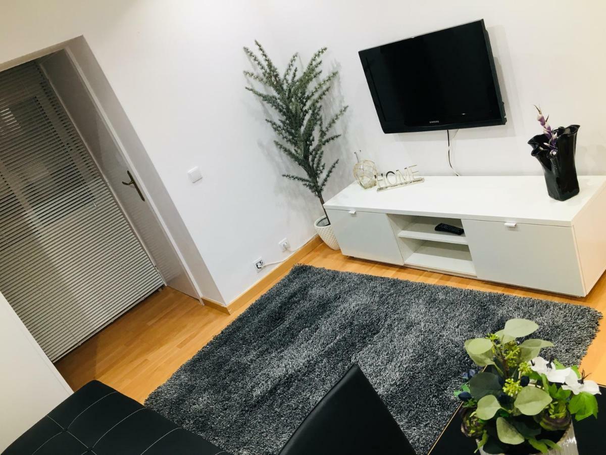 Apartamento Good Vibes Lägenhet Zaragoza Exteriör bild