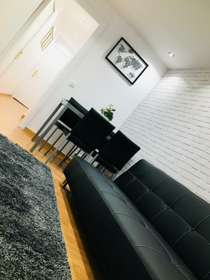 Apartamento Good Vibes Lägenhet Zaragoza Exteriör bild