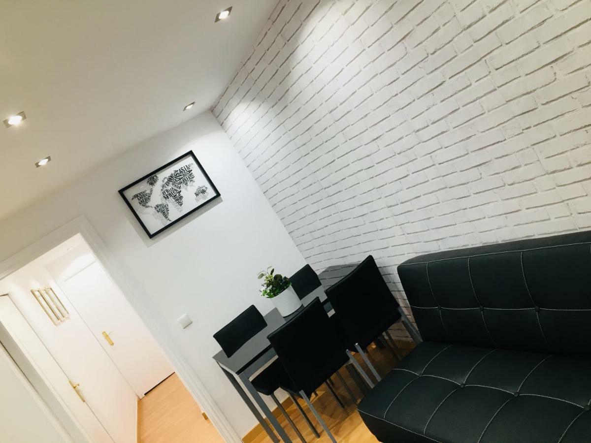 Apartamento Good Vibes Lägenhet Zaragoza Exteriör bild